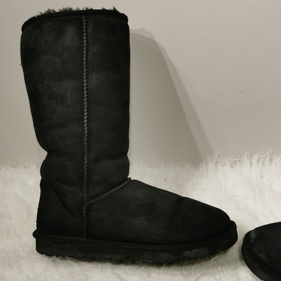 UGG boots - Picture 5 of 8